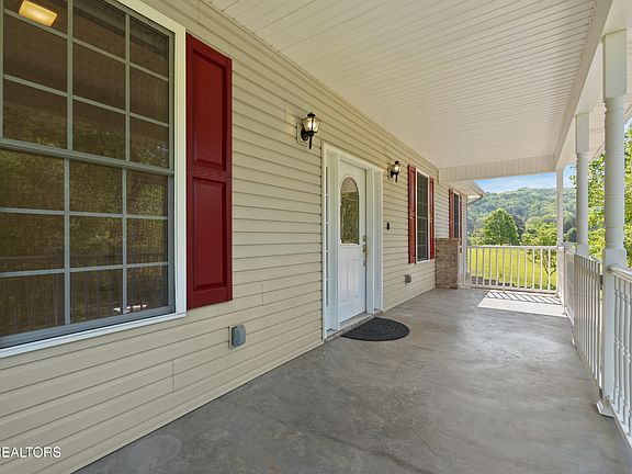 5th image of 204 David Rd