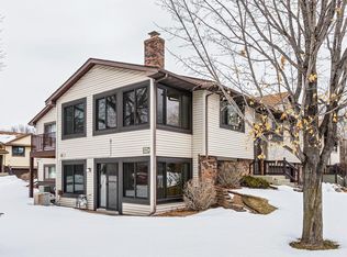 5596 Donegal Dr, Shoreview, MN 55126