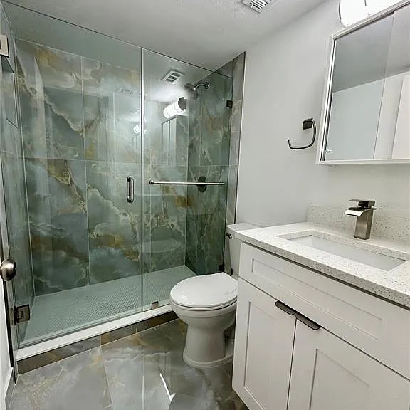 201 W Laurel St #307 — Photo 12