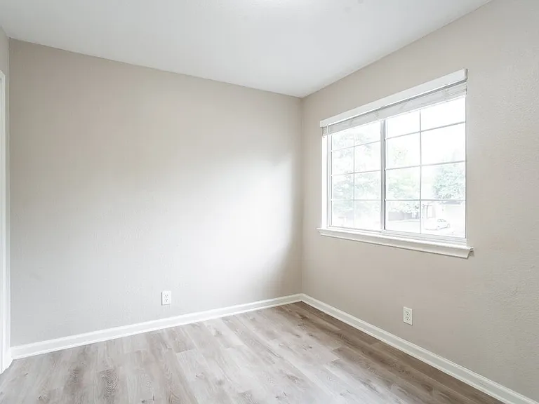 21311 Derby Day Ave — Photo 13