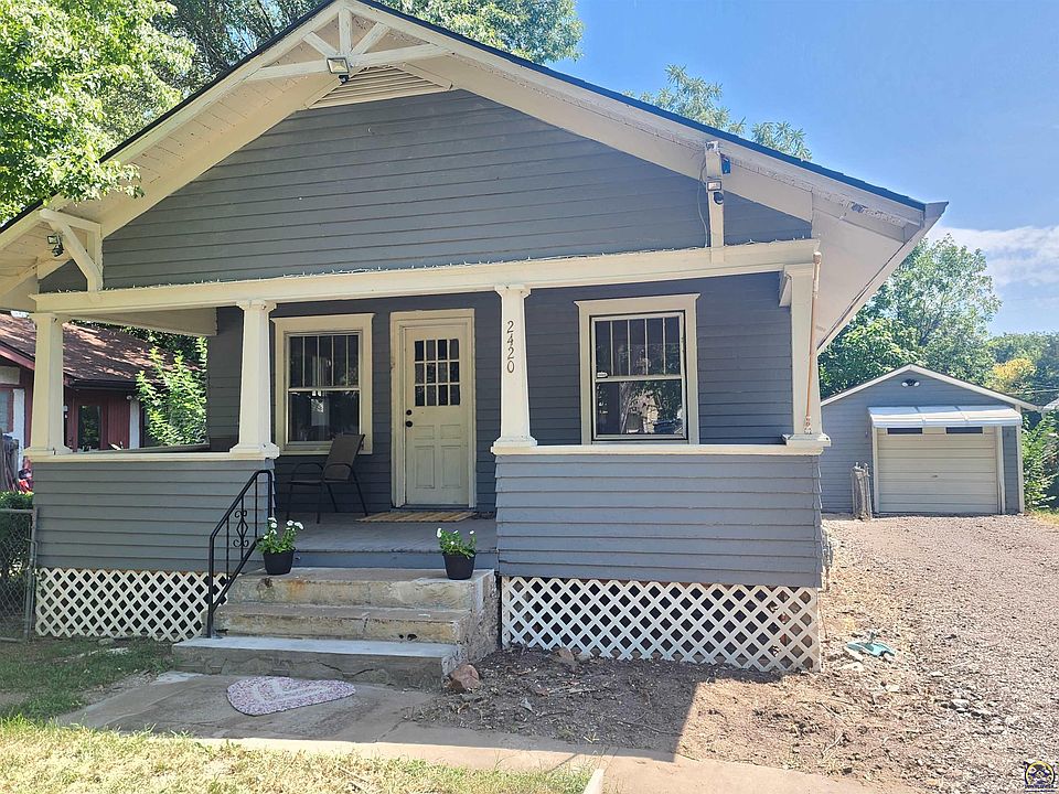 1st image of 2420 SE Maryland Ave