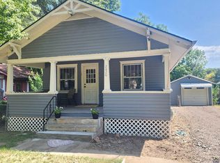 2420 SE Maryland Ave, Topeka, KS 66605