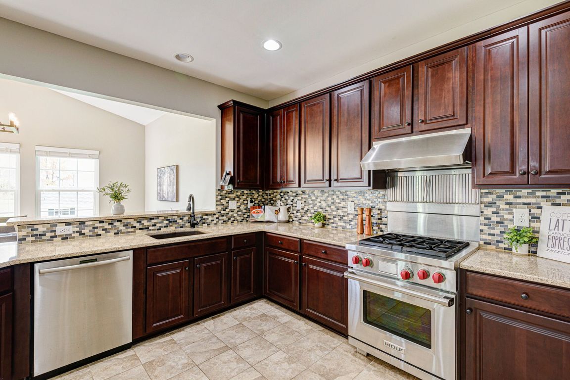 next background image