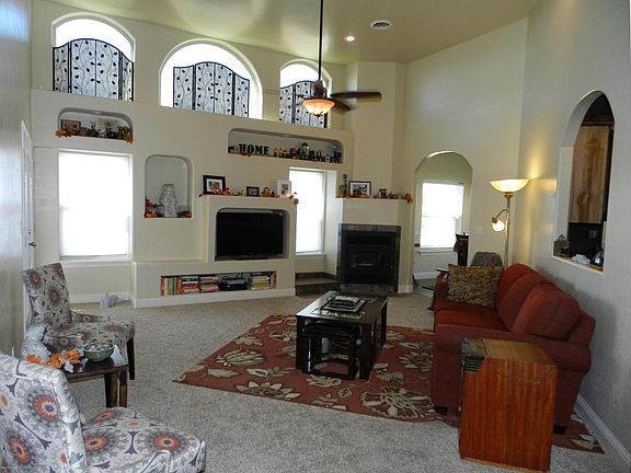 5th image of 4709 Hilltop Ct