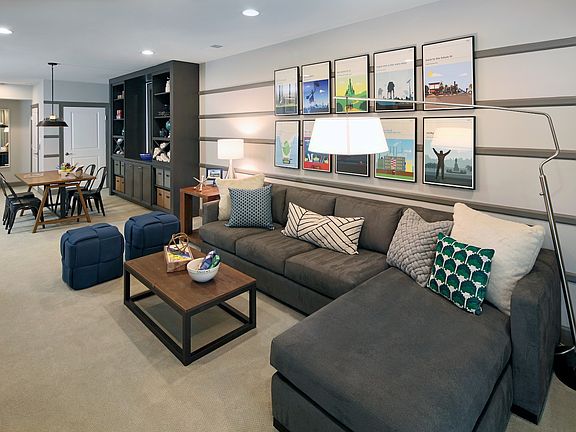 2nd image of 5940 Clapton Ct