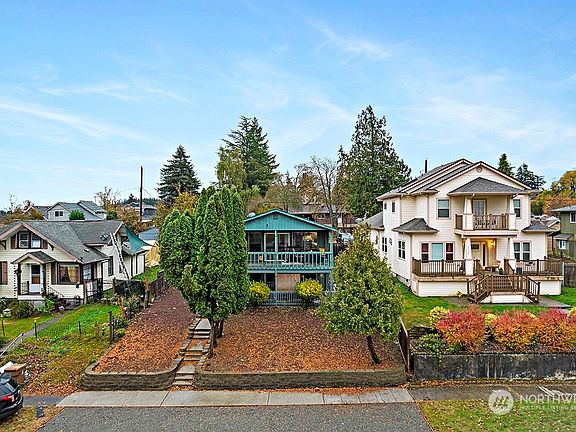 3rd image of 2228 E 34th Street