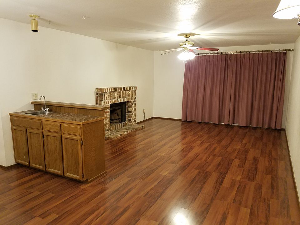 1st image of 12303 SE 60th St APT 1C
