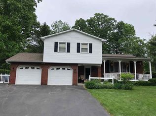 738 Huntingdon Dr, Niskayuna, NY 12309