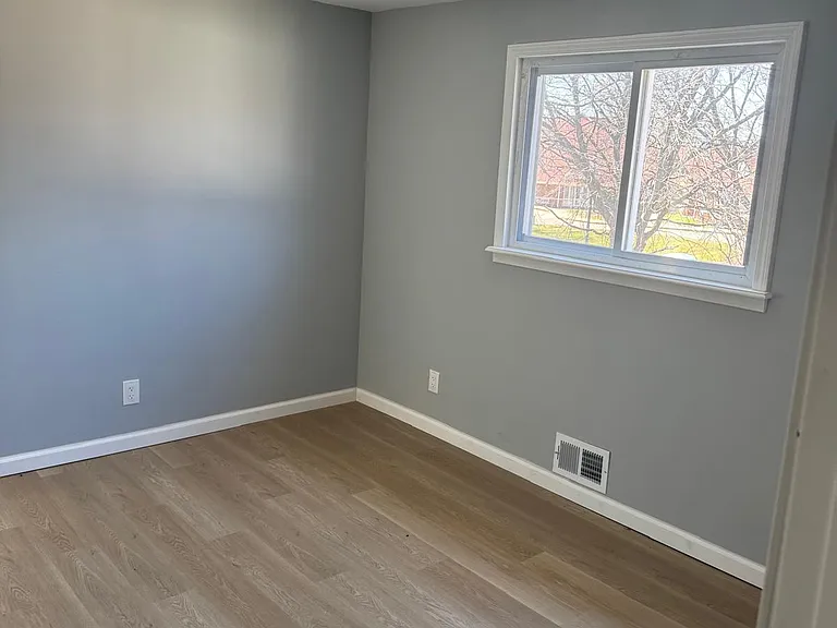 11785 Camden St — Photo 12