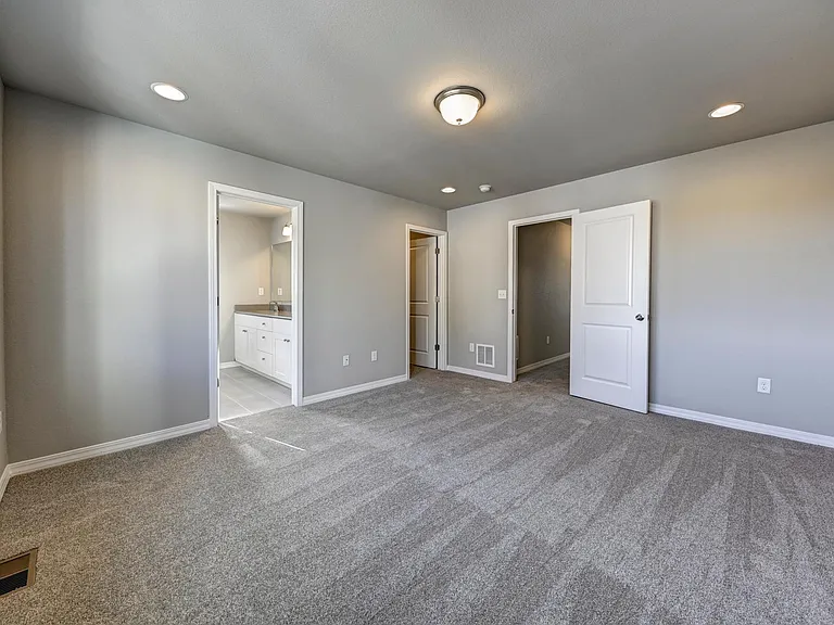 7508 Frigid Air Point — Photo 11