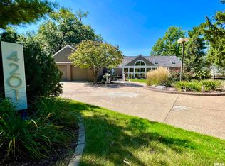 4201 N Golfcrest Ln, Peoria, IL