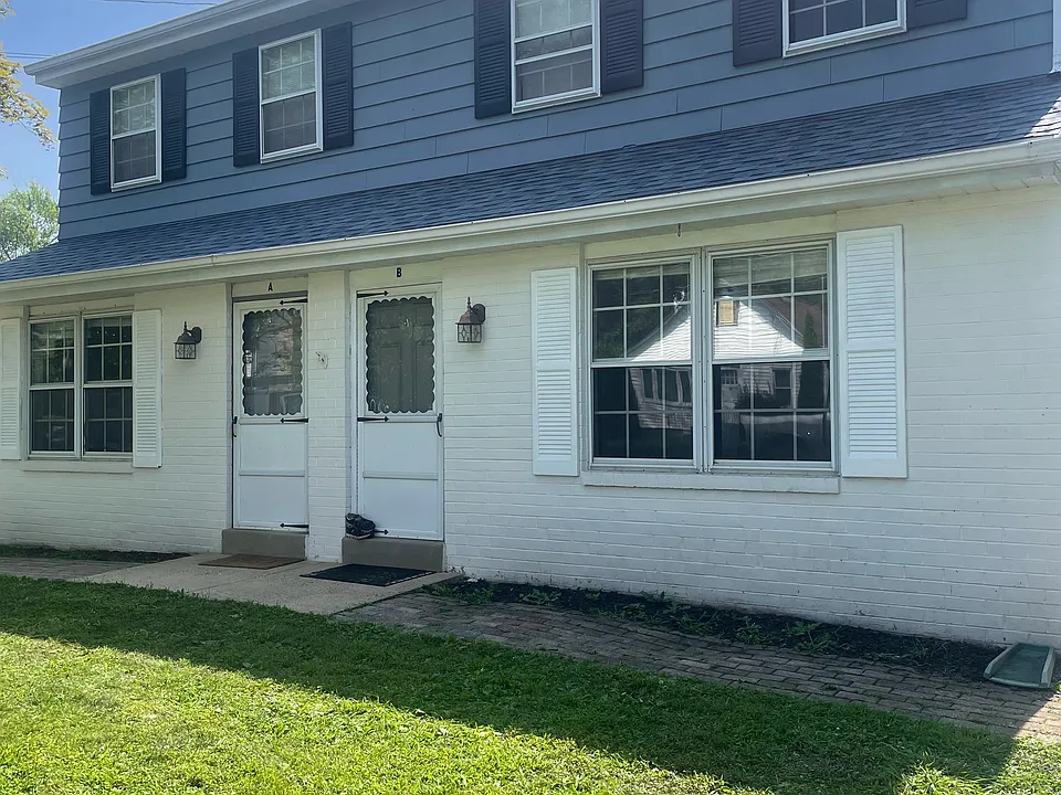 435 Woodland Ave #B