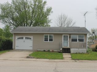 106 E Grove St, Lawler, IA 52154