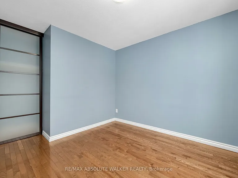 1849 Montereau Ave — Photo 28