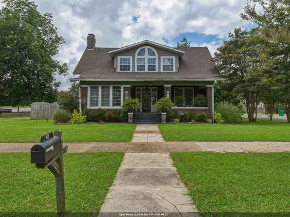 709 Montgomery Ave, Sheffield, AL 35660
