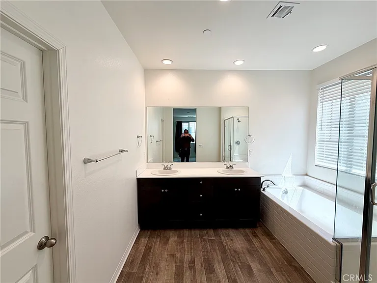16458 Globetrotter St — Photo 22