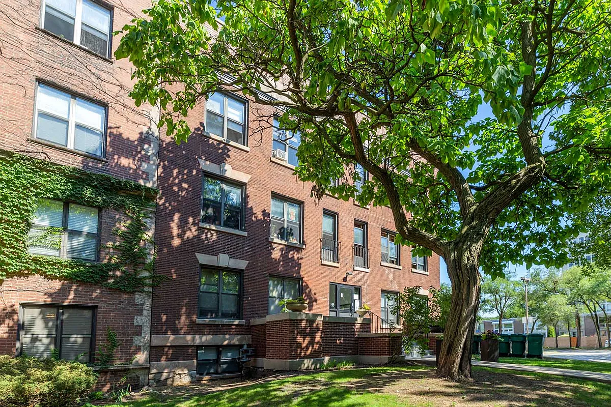 Building Exterior - 5457-5459 S. Blackstone Avenue
