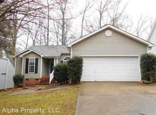 124 Glen Willow Ct, Greer, SC 29650