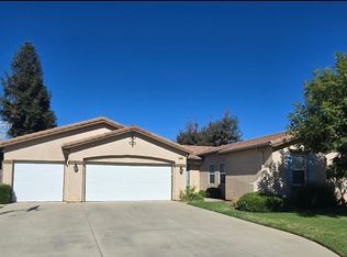 1164 Megan Ave, Clovis, CA 93611