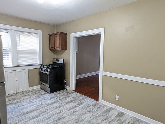 4th image of 5042 Mardel Ave #5044-2F