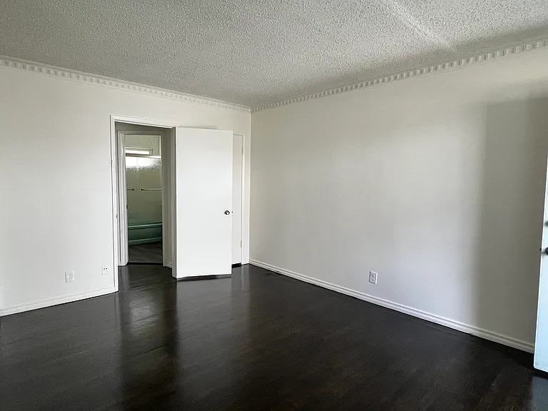 6211 Afton Pl #3 — Photo 2