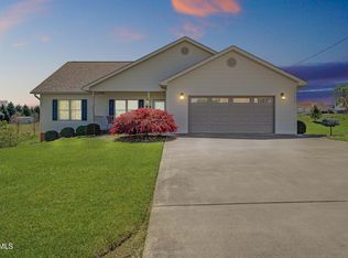 575 Sand Ridge Cir, Jonesborough, TN 37659