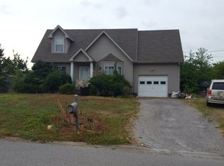 717 Shelton Cir, Clarksville, TN 37042