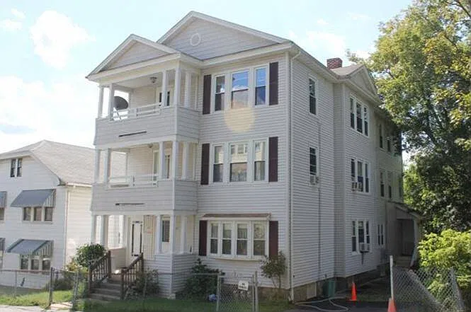 122 Ingleside Ave #3