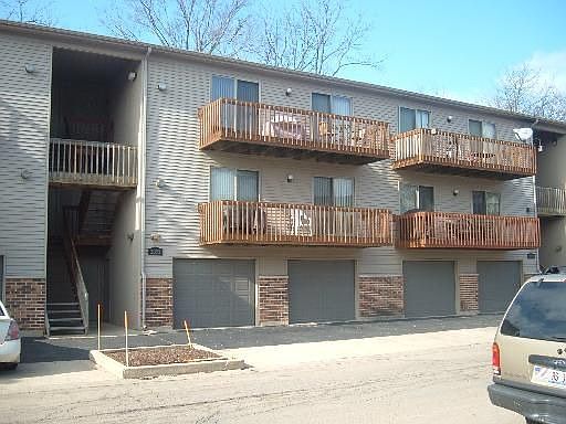 1st image of 320 Woodridge Cir Unit D