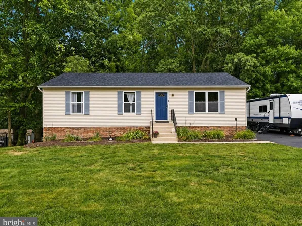 7860 Pine Blvd, Lusby, MD 20657