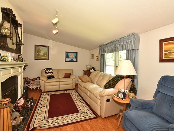 4th image of 35818 62nd Ave S