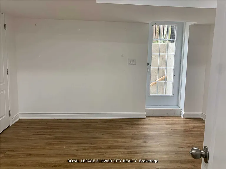 7227 Para Pl #BASEMENT — Photo 4