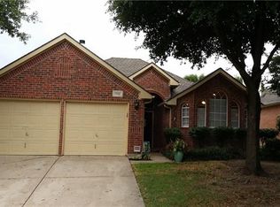 7662 Beaver Head Rd, Fort Worth, TX 76137