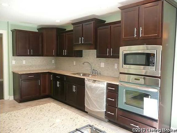 3rd image of 1702 Trevilian Way