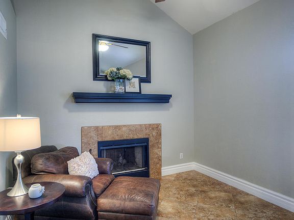 5th image of 3342 E Glenhaven Dr