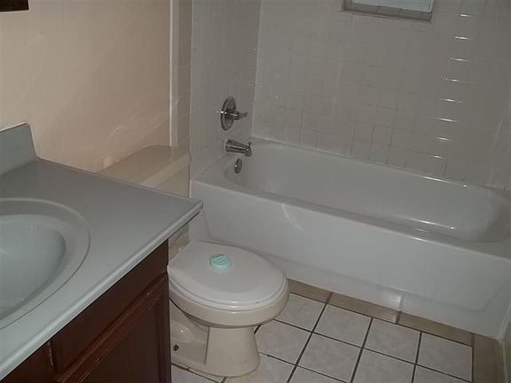 5th image of 520 Auxier Dr