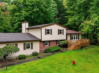180 Ridgewood Rd, Medina, OH 44281