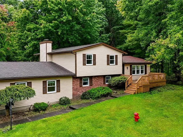 180 Ridgewood Rd, Medina, OH 44281