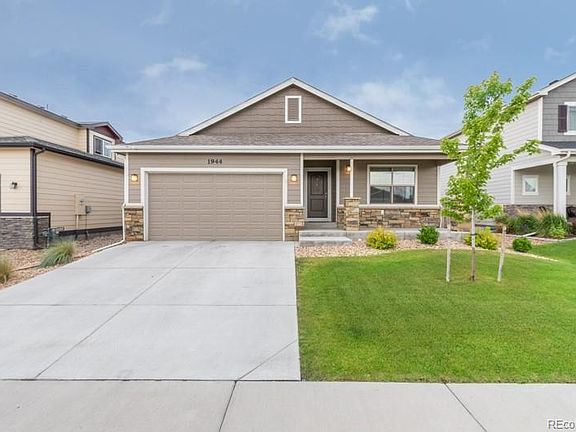 2nd image of 1944 Sunset Cir