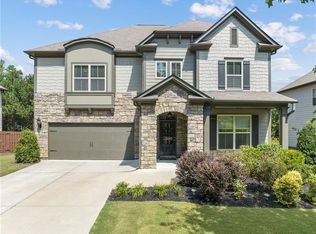 6450 Country Lake Rd, Cumming, GA 30041