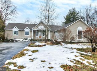 837 Hancock Dr, Gettysburg, PA 17325