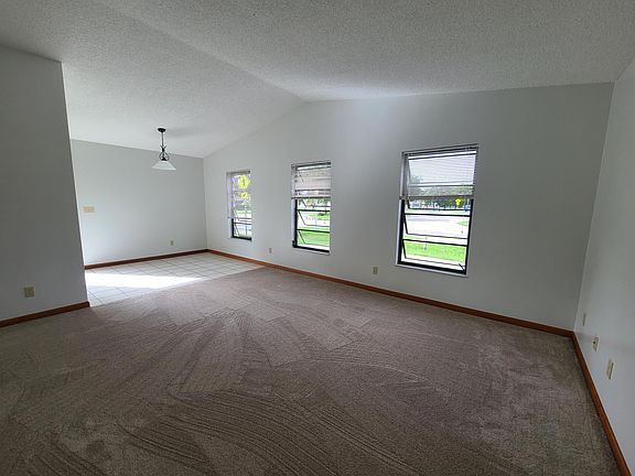 Living Room / Dining Room