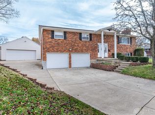 1030 Nila Gay Ct, Miamisburg, OH 45342