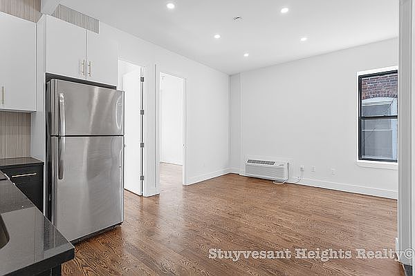 1st image of 335 Woodbine St #3A