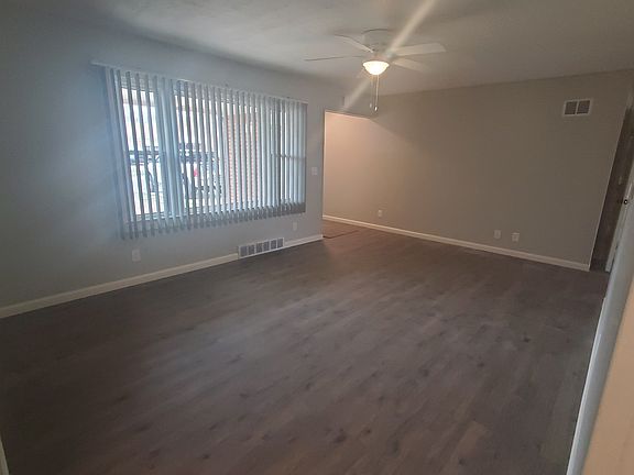 2nd image of 238 S Hungerford Ave