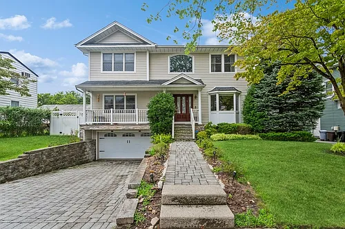 20 Holland Ave Photo 1