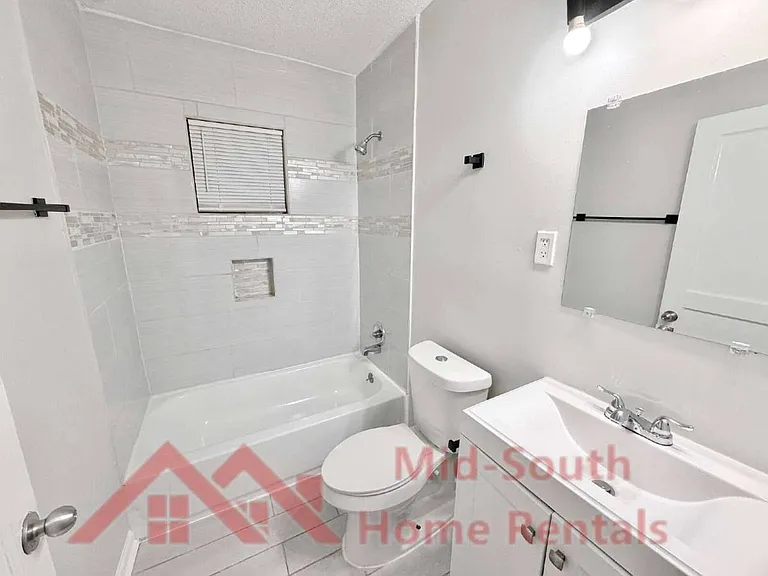2622 Whitman Ave — Photo 10