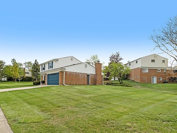 3rd image of 2200 Churchill Dr