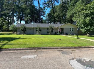 2706 Arlington Rd, Marshall, TX 75672