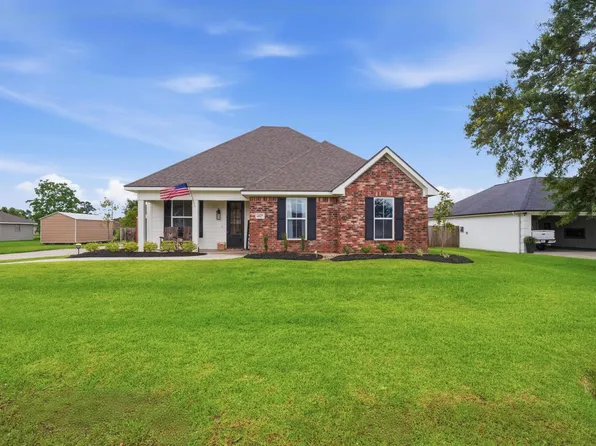 6827 Sun Meadow Ln, Lake Charles, LA 70605